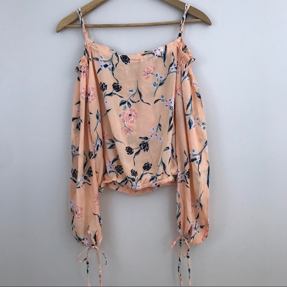 Kendall & Kylie Floral Cold Shoulder Top - Picture 8 of 8